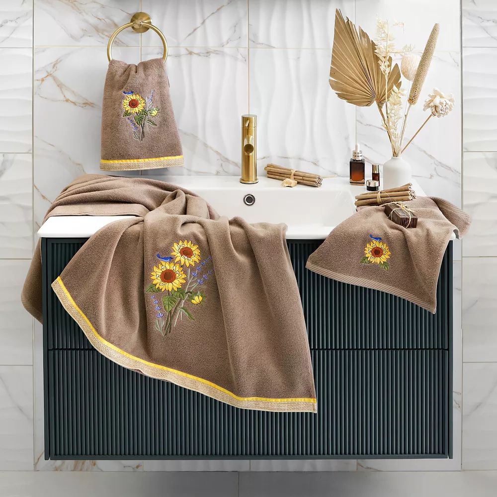 Linum Home Textiles Turkish Cotton Girasol 4-piece Embellished Towel Set - Image 3